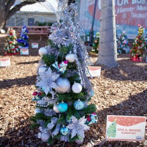 Otis A Mason Elementary holiday tree